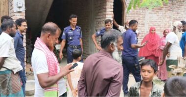 মেহেরপুরে শিক্ষকের বাড়ি থেকে বোমা সদৃশ বস্তু ও চিরকুট উদ্ধার