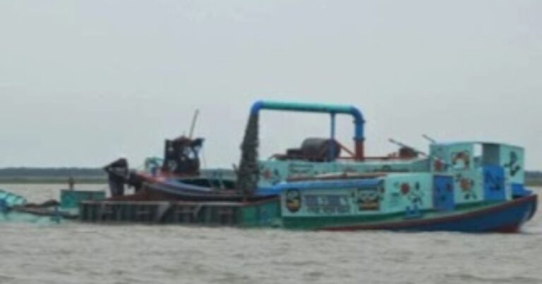 তেঁতুলিয়ায় ইজারা ছাড়াই বালু উত্তোলনের অভিযোগ, বিএনপি নেতার নাম ঘিরে বিতর্ক
