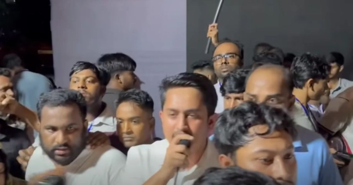 এনসিপির সমাবেশে ককটেল বিস্ফোরণের পর থানা ঘেরাও