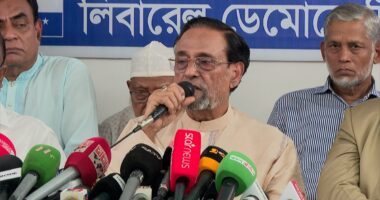 প্রধানমন্ত্রী তারেক রহমান শত্রু দ্বারা আবর্তিত, বিদেশি গুপ্তচর যেকোনো সময় বড় ক্ষতি করতে পারে: কর্নেল অলি