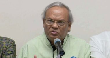 একটি গোষ্ঠী সরকারের ভাবমূর্তি বিনষ্ট করতে ষড়যন্ত্র চালিয়ে যাচ্ছে: রুহুল কবির রিজভী