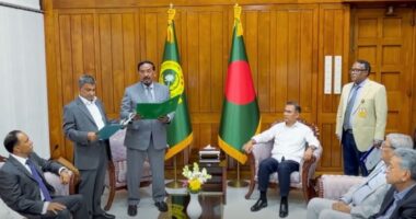 গেজেট প্রকাশের পর সংসদ সদস্য হিসেবে শপথ সরোয়ার আলমগীরের
