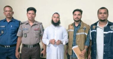 মুন্সীগঞ্জে স্ত্রীকে হত্যা করে সন্তানকে নিয়ে পালানোর ২৪ ঘণ্টার মধ্যে স্বামী গ্রেপ্তার