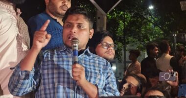 বিদ্যুতের বদলে জনগণের হাতে হারিকেন ধরিয়েছে বিএনপি: হাসনাত আব্দুল্লাহ