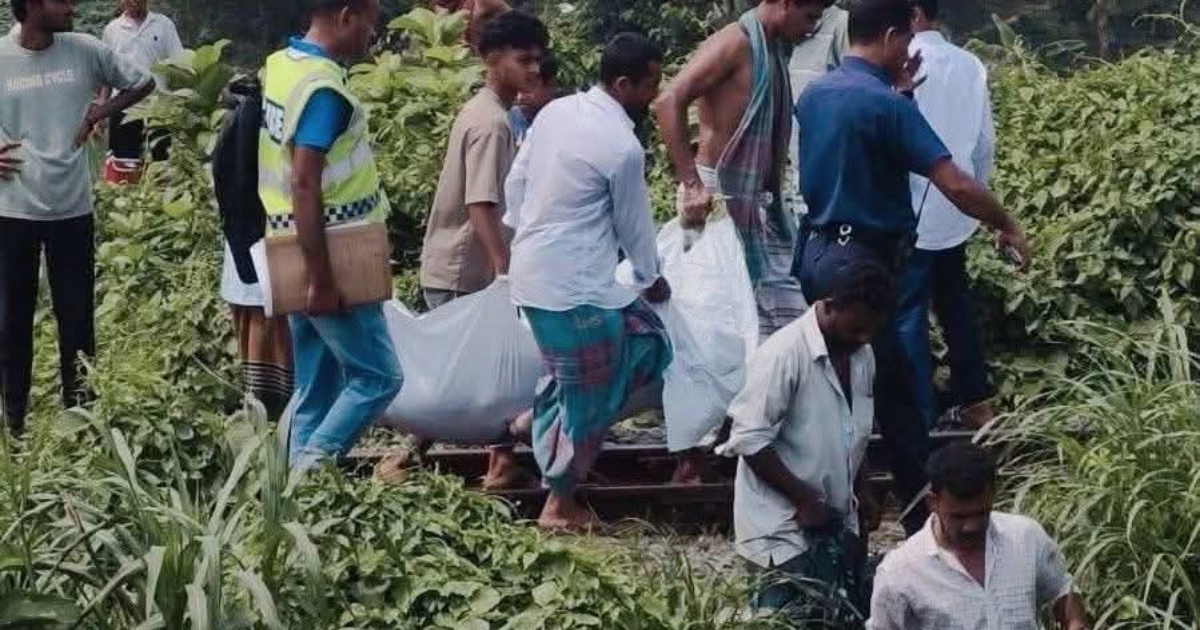সিরাজগঞ্জে রেললাইনে দাড়িয়ে আর্জেন্টিনার খেলা দেখার সময় ট্রেনে কাটা পড়ে যুবকের মৃত্যু