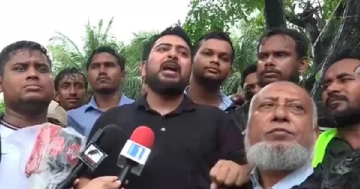 শুধু সরকারের নয়, সবাইকে দুর্গত মানুষের পাশে দাঁড়াতে হবে: নাহিদ ইসলাম