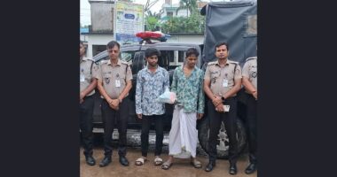 ৫৮০ পিস ট্যাপেন্টাডল ট্যাবলেট ও নগদ অর্থসহ দুই সহোদর আটক