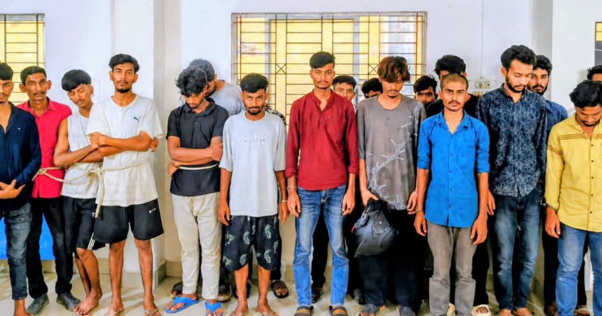 হাজী মাজার বস্তিতে জিএমপির বিশেষ অভিযান, গ্রেপ্তার ২০