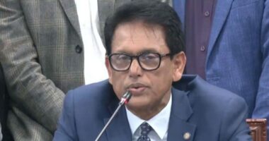 দেশজুড়ে সমস্যা না থাকায় এইচএসসি পরীক্ষা স্থগিত হয়নি: শিক্ষামন্ত্রী
