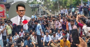সাইন্সল্যাবে সড়ক অবরোধ, ‘দফা এক, দাবি এক- মিলনের পদত্যাগ’