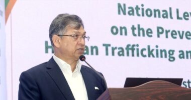 মানব পাচার ও চোরাচালান দমনে নতুন আইন কার্যকর হবে: স্বরাষ্ট্রমন্ত্রী