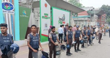 এইচএসসি পরীক্ষার্থীদের লংমার্চ ঘিরে সচিবালয়ে নিরাপত্তা জোরদার