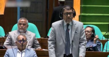 বিনা প্রেসক্রিপশনে অ্যান্টিবায়োটিক বিক্রি বন্ধে কঠোর অভিযান চলবে: স্বাস্থ্যমন্ত্রী