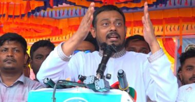 “পরীক্ষার্থীদের সঙ্গে ‘হাংকি-পাংকি’ করবেন না,এরাই আপনাদের লন্ডনে পাঠিয়ে দেবে”: নাসীরুদ্দীন