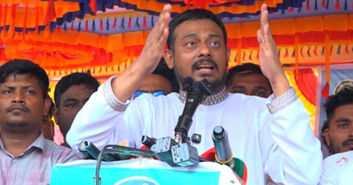 “পরীক্ষার্থীদের সঙ্গে ‘হাংকি-পাংকি’ করবেন না,এরাই আপনাদের লন্ডনে পাঠিয়ে দেবে”: নাসীরুদ্দীন
