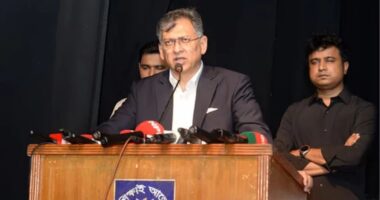 নির্বাহী আদেশে নয়, আইনের মাধ্যমেই আওয়ামী লীগের রাজনৈতিক ভাগ্য নির্ধারিত হবে: স্বরাষ্ট্রমন্ত্রী