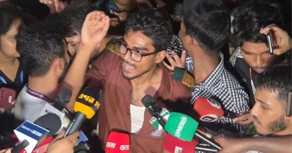 রাত ১০টার মধ্যে শিক্ষামন্ত্রীর পদত্যাগ চেয়ে শাহবাগ ছাড়লেন শিক্ষার্থীরা