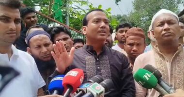 আবু সাঈদের সমাধির পাশে প্রতিজ্ঞা করছি, ছাত্রলীগ-আ.লীগের প্রশ্নে ছাড় নেই: ছাত্রদল সভাপতি রাকিবুল ইসলাম রাকিব