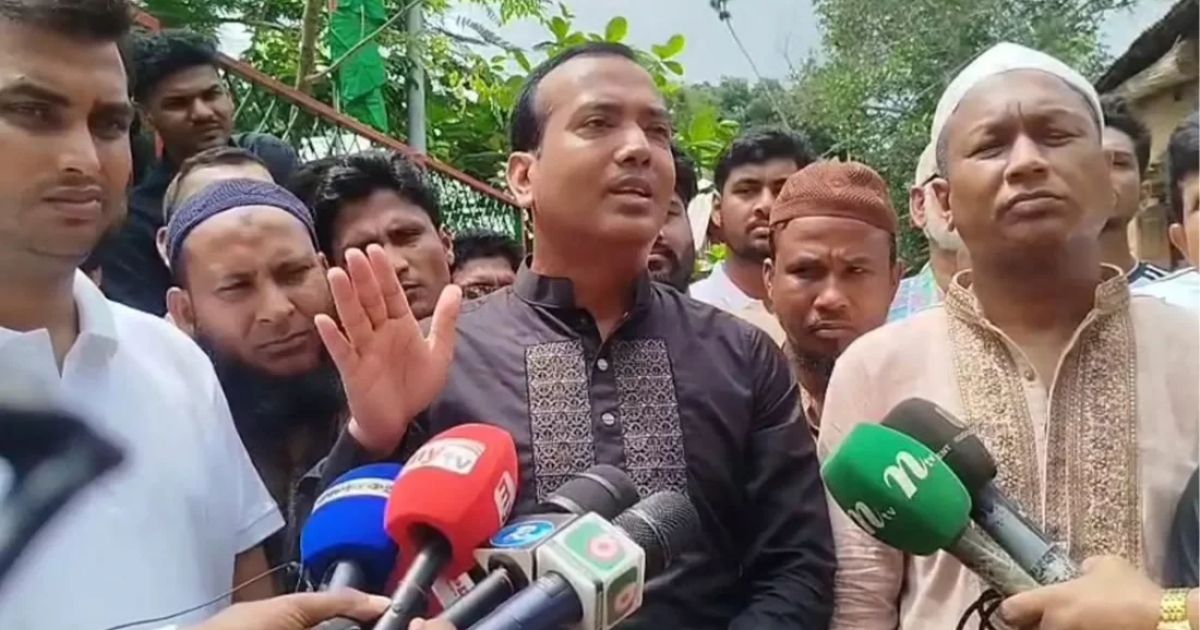 আবু সাঈদের সমাধির পাশে প্রতিজ্ঞা করছি, ছাত্রলীগ-আওয়ামী লীগের প্রশ্নে ছাড় নেই: ছাত্রদল সভাপতি রাকিব