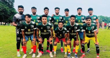 লাখ টাকার টুর্নামেন্টের ফাইনালে মুখোমুখি হাজীপুর ও শ্যামগ্রাম ফুটবল ক্লাব