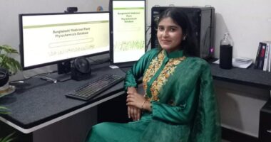 দক্ষিণ এশিয়ার সর্ববৃহৎ ঔষধি উদ্ভিদ ডাটাবেস নির্মাণে অবদান জাতীয় বিশ্ববিদ্যালয়ের শিক্ষার্থীর