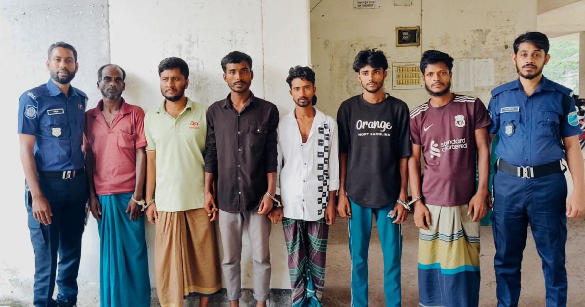 দুই দিনে দৌলতখানে ১২ মাদক কারবারি গ্রেফতার 