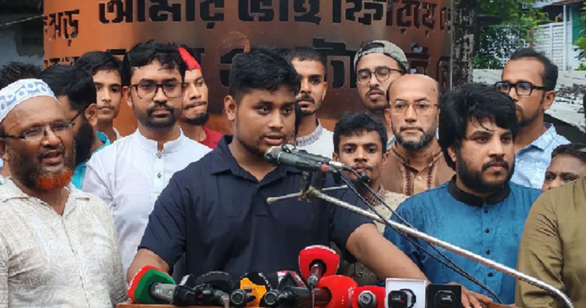 আমাদের ৫ মিনিটের কথার উত্তর দিতে বাঘা বাঘা মন্ত্রীর ৪৫ মিনিট চলে যায়: এমপি হাসনাত