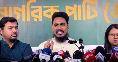 স্বৈরাচারী ব্যবস্থা পুনরুত্থান রোধে সাবেক রাষ্ট্রপতিকে দ্রুত আইনের আওতায় আনতে হবে: আখতার হোসেন