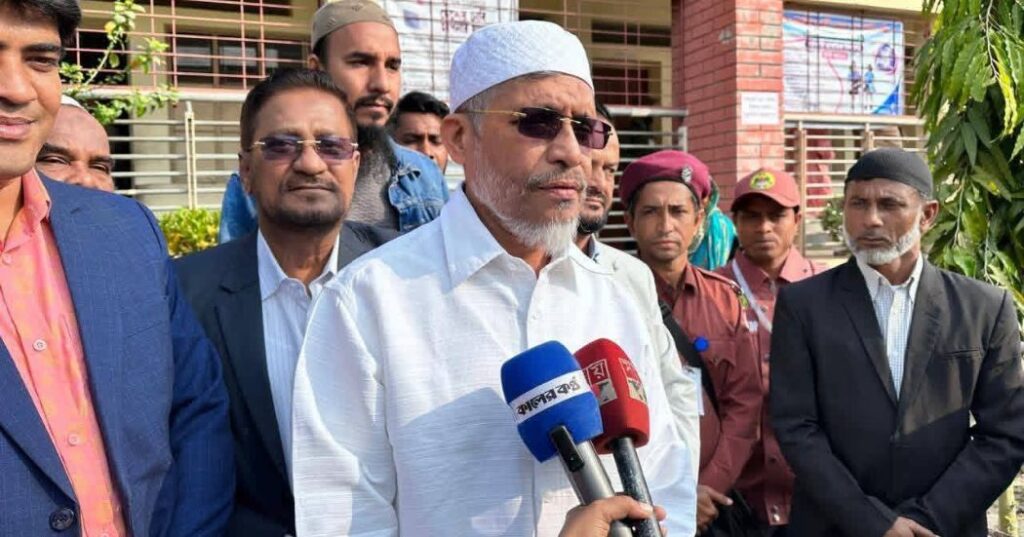 ‘জুলাইয়ের সবচেয়ে বড় সুবিধাভোগী আমি, মৃত্যুদণ্ড থেকে আল্লাহ বাঁচিয়েছেন’: এমপি লুৎফরজামান বাবর