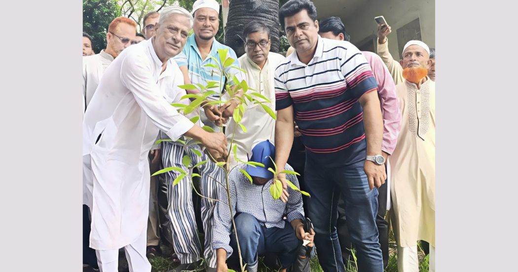 ‘চাঁদাবাজির টাকায় নয়, নিজস্ব অর্থে মানুষের পাশে জাপ ফাউন্ডেশন’ : জয়নুল আবেদীন ফারুক