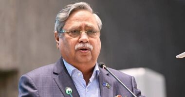 ইসলামী ব্যাংকের শেয়ার জালিয়াতি মামলায় সাহাবুদ্দিনকে নিয়ে দুদককে তদন্তের নির্দেশ