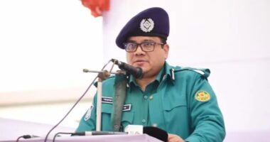 জনগণের পুলিশ হতে চাই, নিপীড়ক বাহিনী হিসেবে নয়: সিএমপি কমিশনার