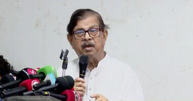 ফ্যাসিবাদ ঠেকাতে শুধু আইন নয়, রাজনৈতিক কাঠামো বদলাতে হবে: মান্না