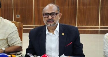 ‘সবার আগে বাংলাদেশ’ নীতিতে চীনের সঙ্গে সম্পর্ক আরও গভীর হবে: অর্থ উপদেষ্টা