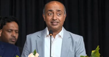 সাবেক রাষ্ট্রপতির বিরুদ্ধে দুর্নীতির অভিযোগ পর্যালোচনা করছে সরকার: আইনমন্ত্রী