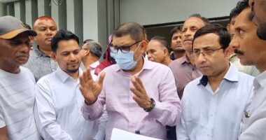 আকস্মিক পরিদর্শনে দুই চিকিৎসকসহ তিনজনকে বরখাস্তের আদেশ দিলেন স্বাস্থ্যমন্ত্রী