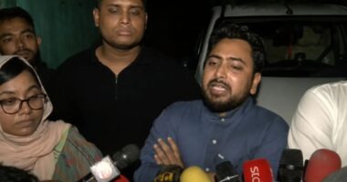 এই সরকার পুরোনো পথেই, স্বৈরাচারের পথেই হাঁটছে, ক্ষমতায় থেকে দেশকে নৈরাজ্যের দিকে নিয়ে যাচ্ছে: নাহিদ ইসলাম