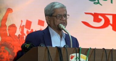 ‘ক্ষমতায় গেলেই ক্ষমতা আঁকড়ে ধরার প্রবণতা তৈরি হয়,ভোল পাল্টে এখন সবাই জুলাইযোদ্ধা সেজেছে’: মির্জা ফখরুল