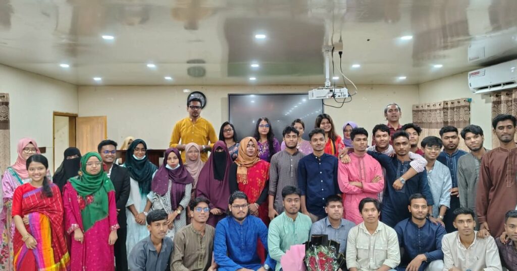 কুবিতে নৃবিজ্ঞান বিভাগের নবীনবরণ ও প্রবীণ বিদায় অনুষ্ঠিত