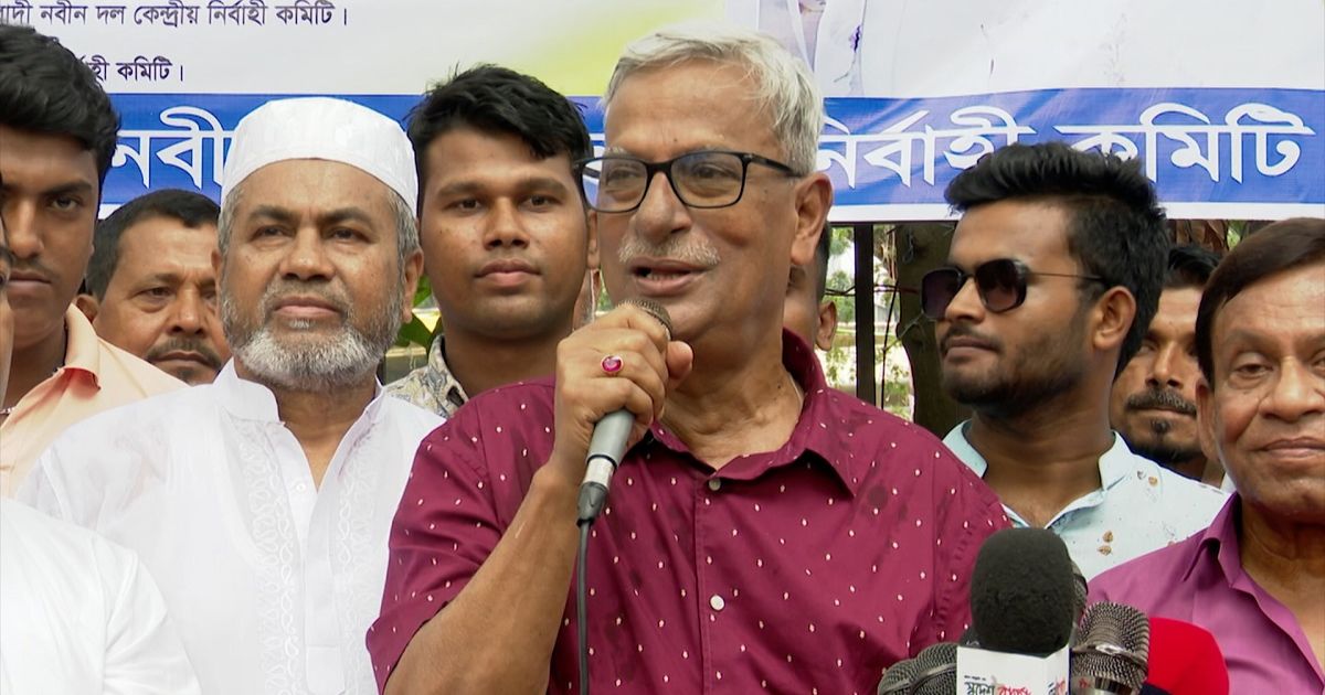 ‘এই সরকার কচুপাতার পানি নয়, নড়লেও পড়ে না’: জয়নুল আবদিন ফারুক