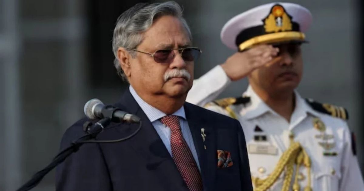 স্পিকার ফিরলেই পদত্যাগপত্র দেবেন রাষ্ট্রপতি, জানিয়ে দিয়েছেন বঙ্গভবনের কর্মকর্তাদেরও