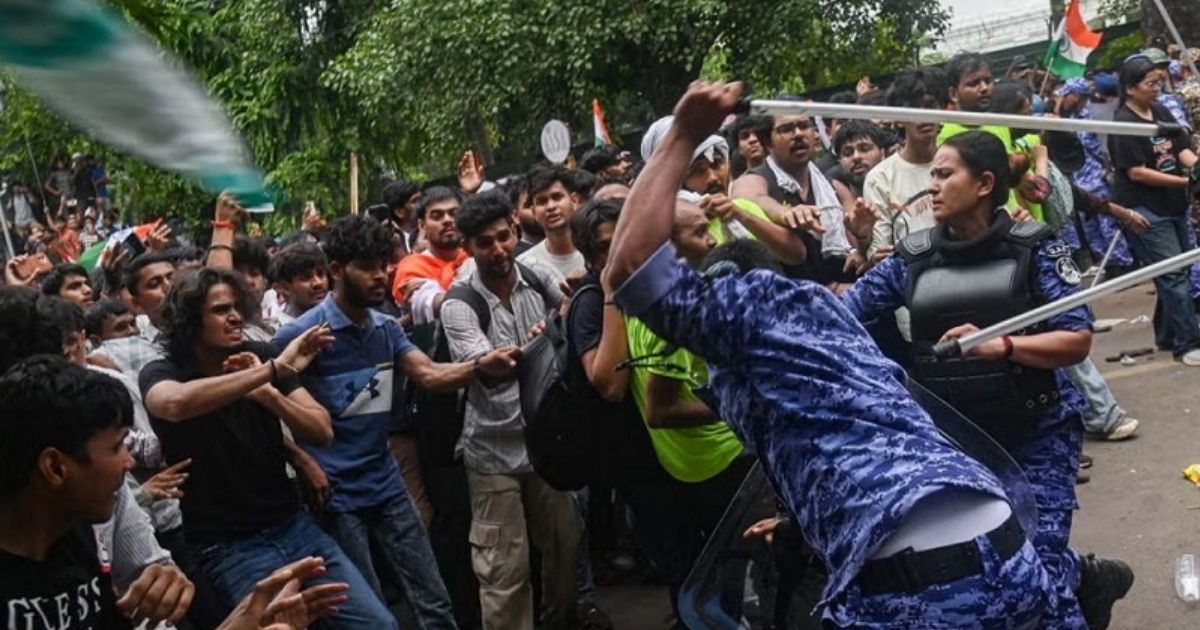 শিক্ষার্থীদের ‘দেশের শত্রু’ হিসেবে দেখছে মোদি সরকার: সোনিয়া গান্ধী