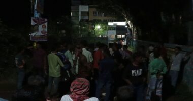 যুবলীগ নেতাকে ছাড়াতে গ্রামের ৩ শতাধিক লোক থানায়, গ্রামবাসীর জিম্মায় নেতাকে ছাড়ল পুলিশ