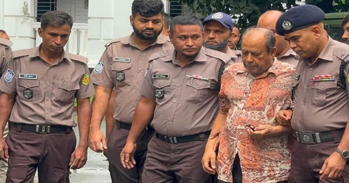 সাবেক রাষ্ট্রপতি শহীদ জিয়াউর রহমান হত্যা মামলায় সাবেক সেনা কর্মকর্তা মোজাফফরকে ট্রাইব্যুনালে হাজির