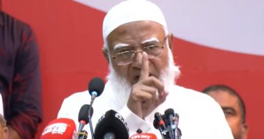 ‘যে জুলাই যোদ্ধাদের কারণে আজকে আপনি সরকার, সেই যোদ্ধাদের হাত-পা ভাঙবেন না, রক্ত ঝরাবেন না’: জামায়াত আমির
