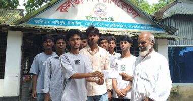 মিষ্টি না কিনে ক্যান্সার আক্রান্ত সহপাঠীর মায়ের চিকিৎসায় টাকা দিল এসএসসি উত্তীর্ণরা
