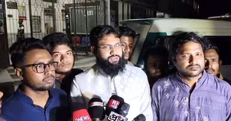 ‘মারতে চান,মেরে ফেলেন,তারপরও আমাদের লড়াই চলবে: এনসিপি এমপি আতিক মুজাহিদ