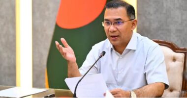 আমদানি-রপ্তানি কার্যক্রম ত্বরান্বিত করতে দেশের সব বন্দর ২৪ ঘণ্টা চালু রাখার নির্দেশ প্রধানমন্ত্রীর