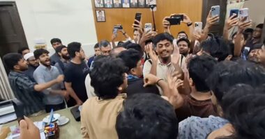 ঢাবির শহীদুল্লাহ হলে ছাত্রশিবির-ছাত্রদলের হাতাহাতি, তদন্ত চলছে