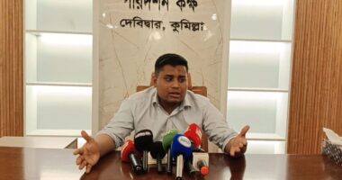 এনসিপির কর্মসূচিতে পুলিশি বাধা ও গাড়ি ভাঙচুর দুঃখজনক: হাসনাত আব্দুল্লাহ